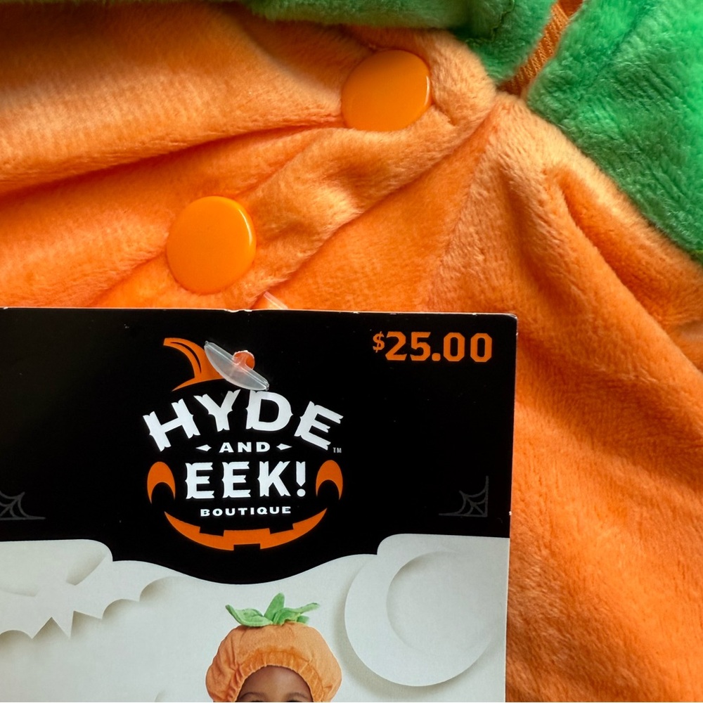 Pumpkin costume (12-18 months) (NWT) - Picture 8 of 13